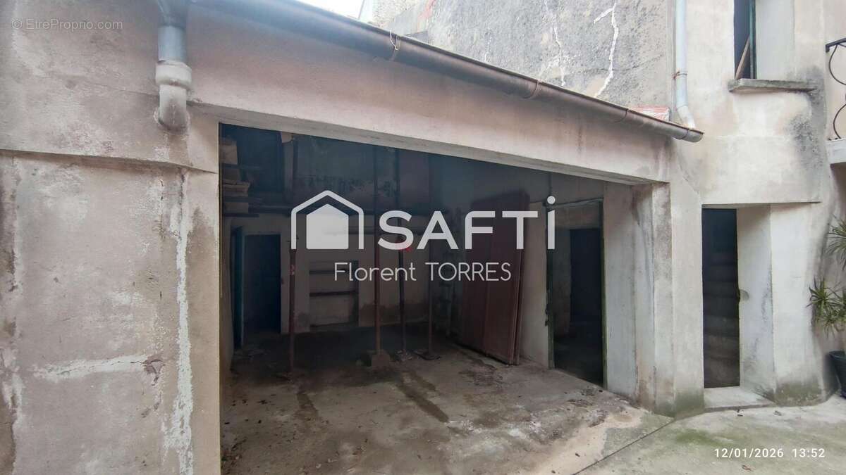 Photo 7 - Parking à SIX-FOURS-LES-PLAGES