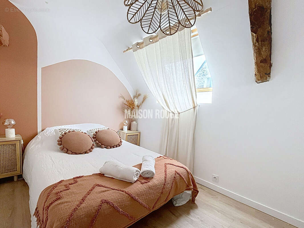 Charmante maison rénovée avec goût, jardin sans vis-à-vis et espace détente - photo 9
