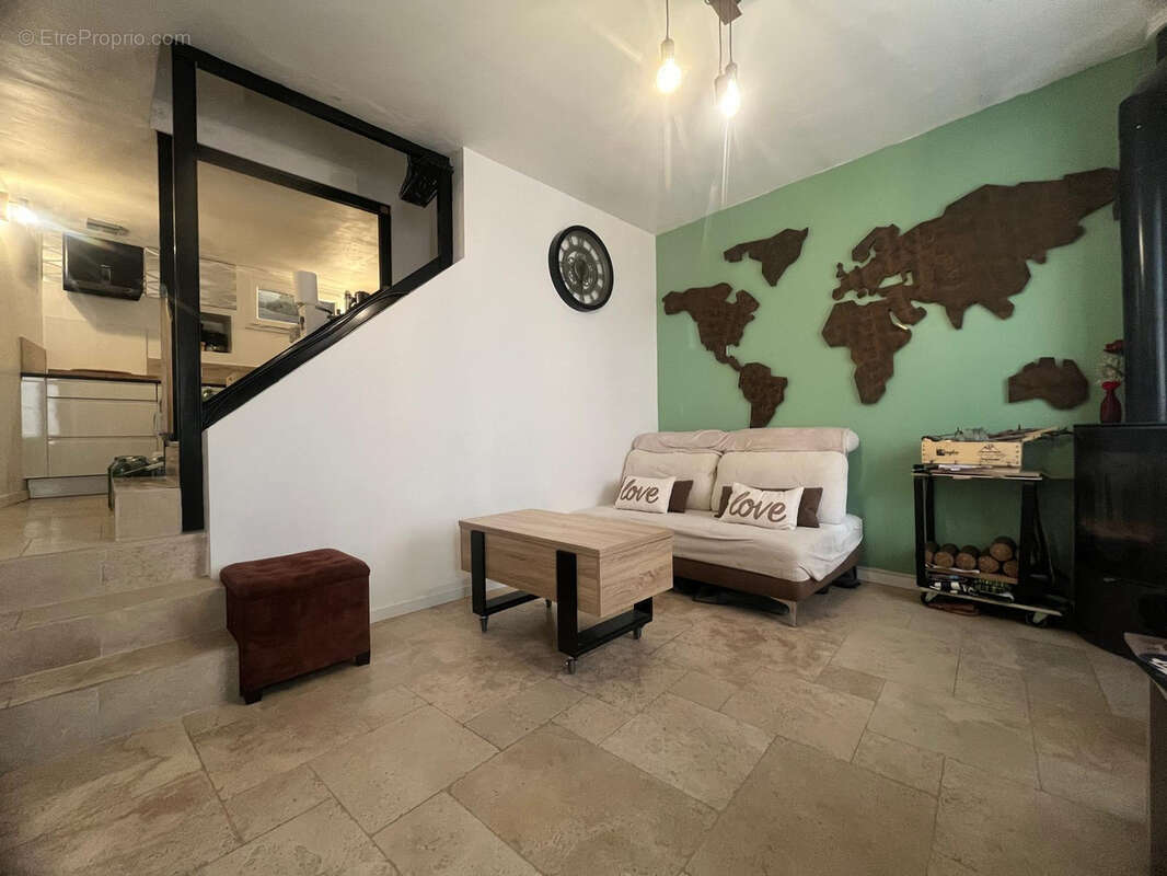 Maison à BORMES-LES-MIMOSAS