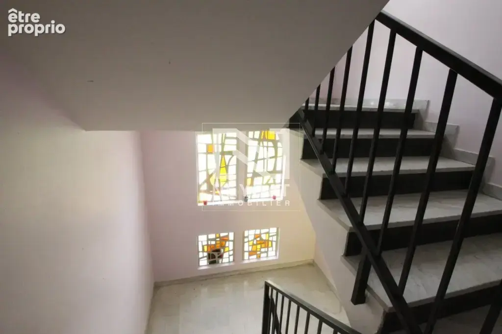 Appartement T3 et garage - photo 4