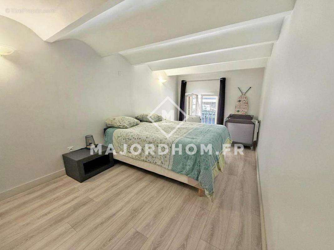 Appartement à MARSEILLE-2E