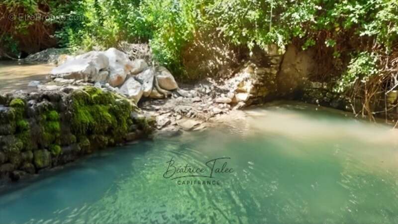 Maison à FORCALQUIER