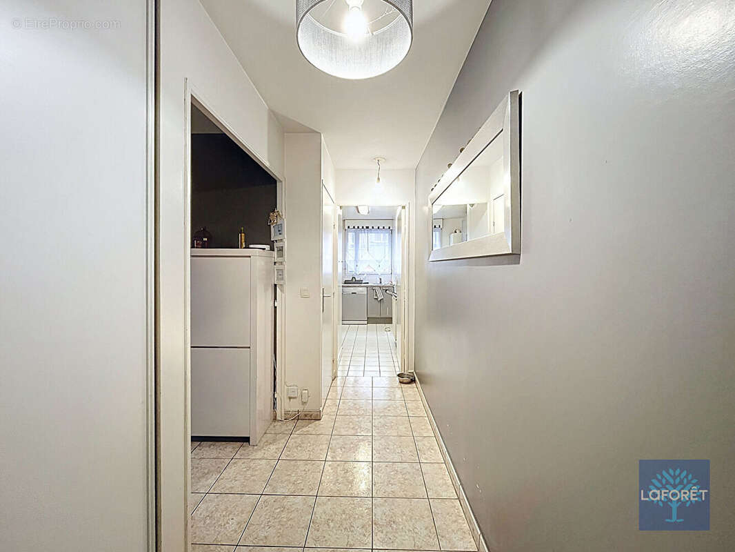 Appartement à CHILLY-MAZARIN