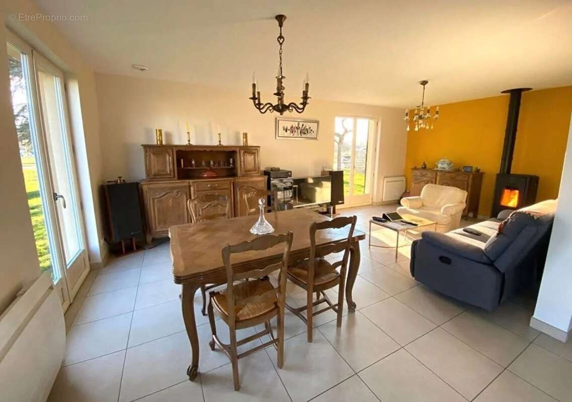 Maison à PACY-SUR-EURE