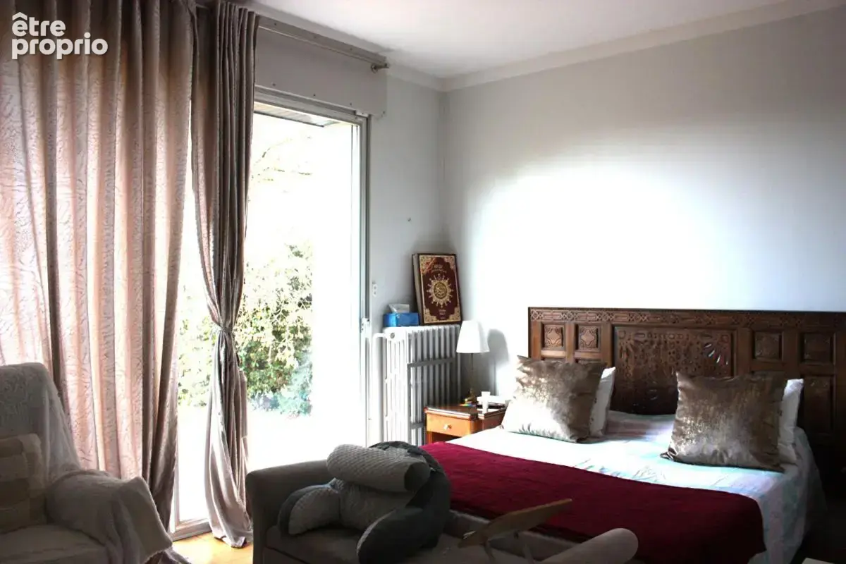 Maison Brindas T6 de195 m2 terrain individuel 1640 m² - photo 9