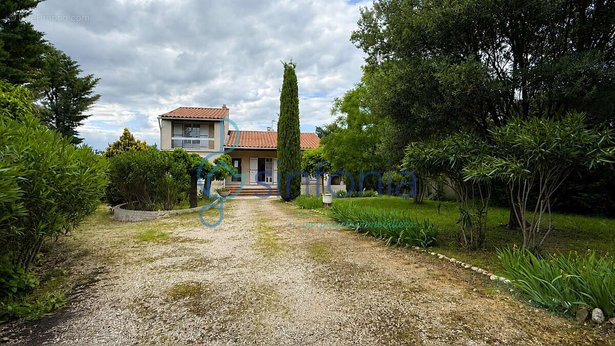 Maison à SAINTE-ANASTASIE
