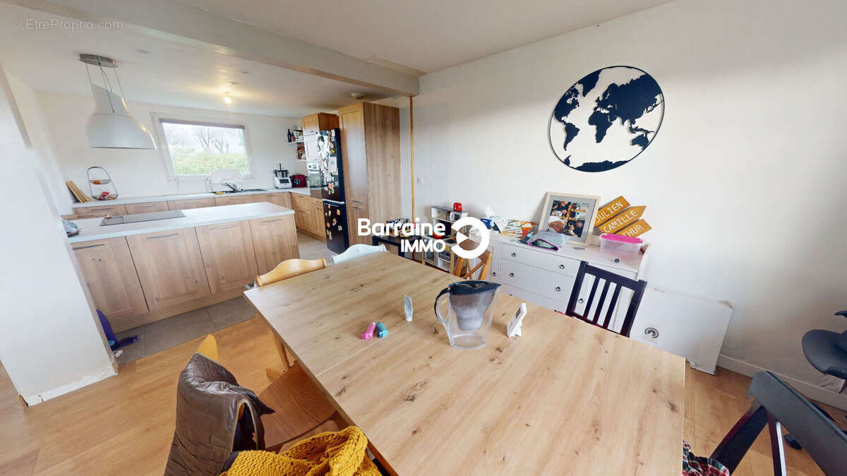 Maison à SAINT-THONAN