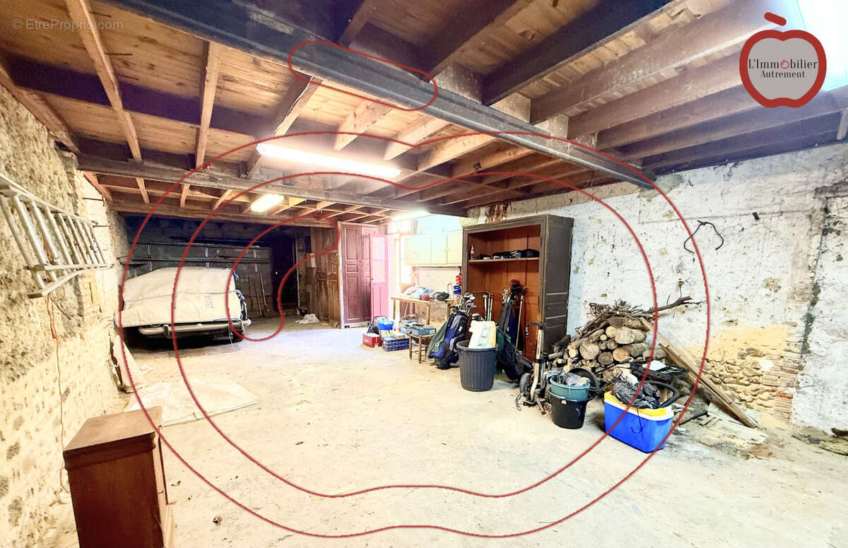 Maison de caractere avec cour et garage - centre ville historique - photo 27