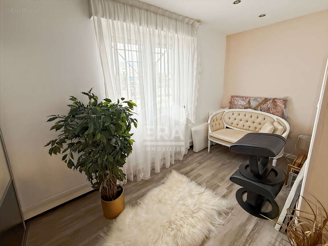 Maison à SAINT-VICTORET