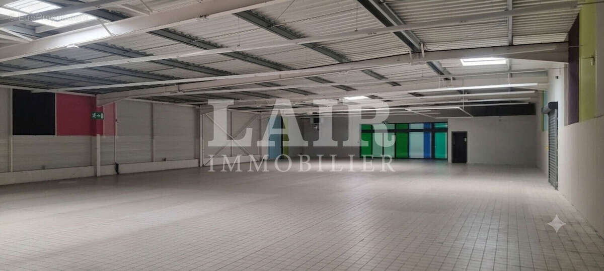 72 - À vendre à Fresnay-sur-Sarthe local commercial ou d'activité de 1 060 m² - Réf. 15503 - photo 4