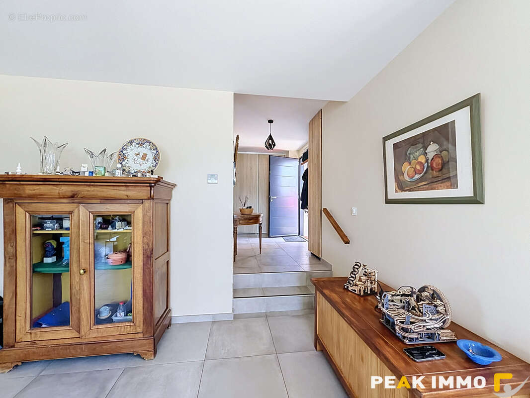 Appartement à PUGNY-CHATENOD