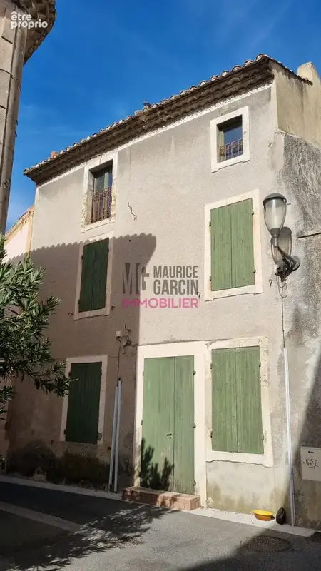 Maison 8 pièces 180 m² à vendre à Entraigues-Sur-La-Sorgue (84320) - photo 1