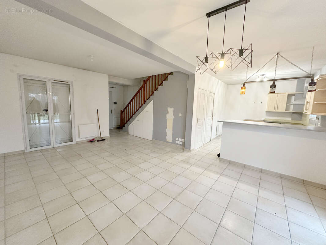 Maison à SAINT-ANDRE-LES-VERGERS