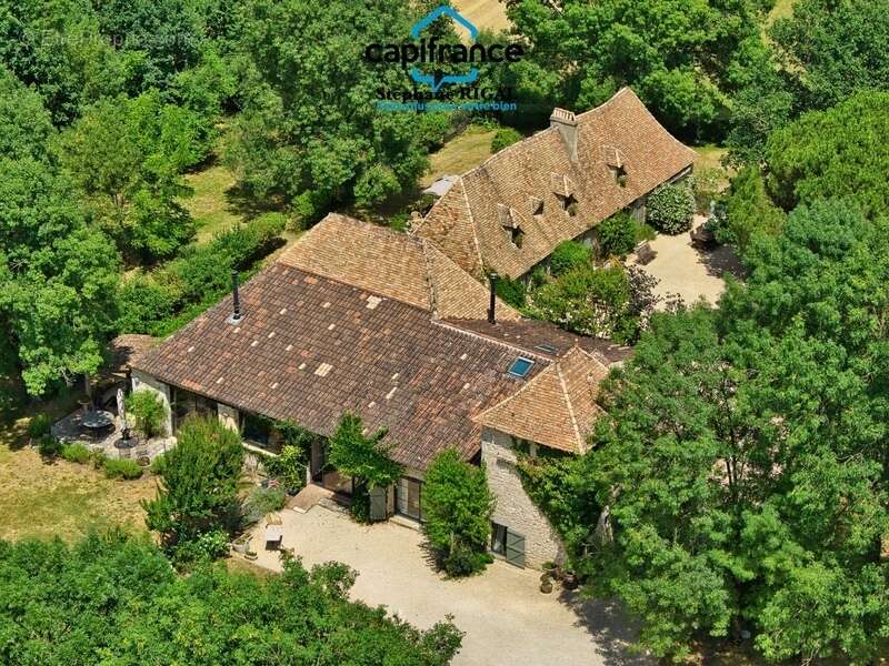 Propriete à vendre à Beaumontois en Périgord, Maison et gîte de 340m2 habitables sur 1,7ha avec piscine - photo 18