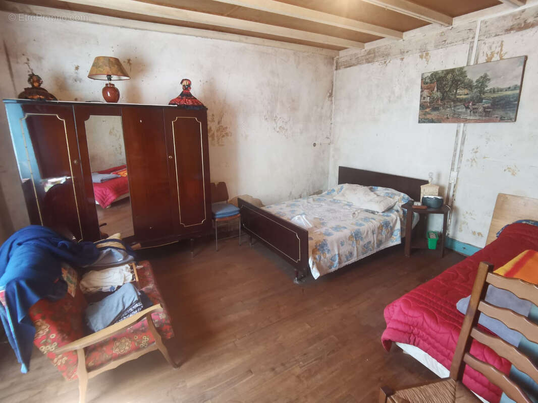 Maison à CHASSENEUIL-SUR-BONNIEURE