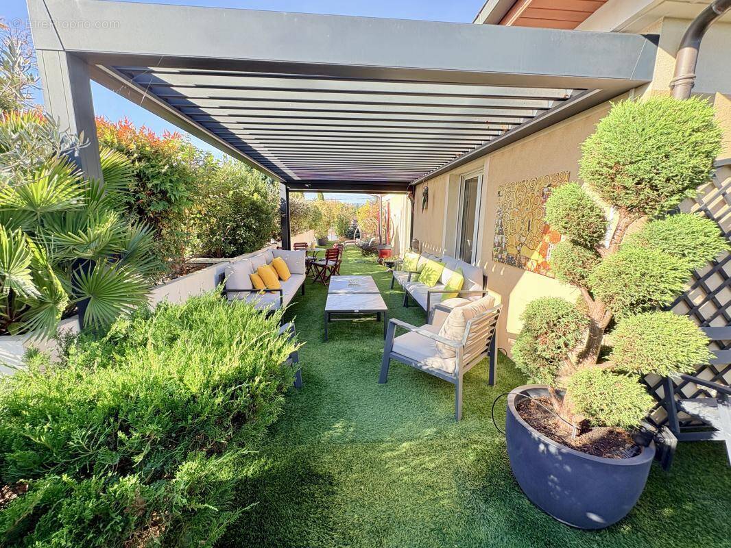 Appartement à TASSIN-LA-DEMI-LUNE