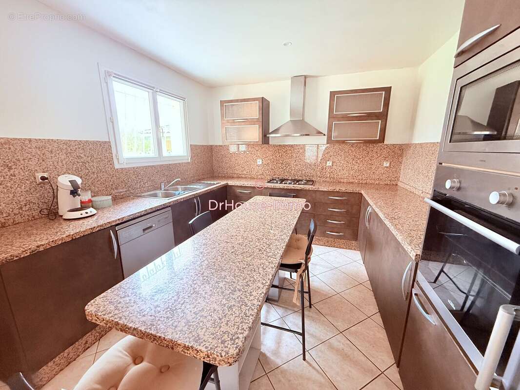 Maison 131 m² à Pauillac  - photo 29