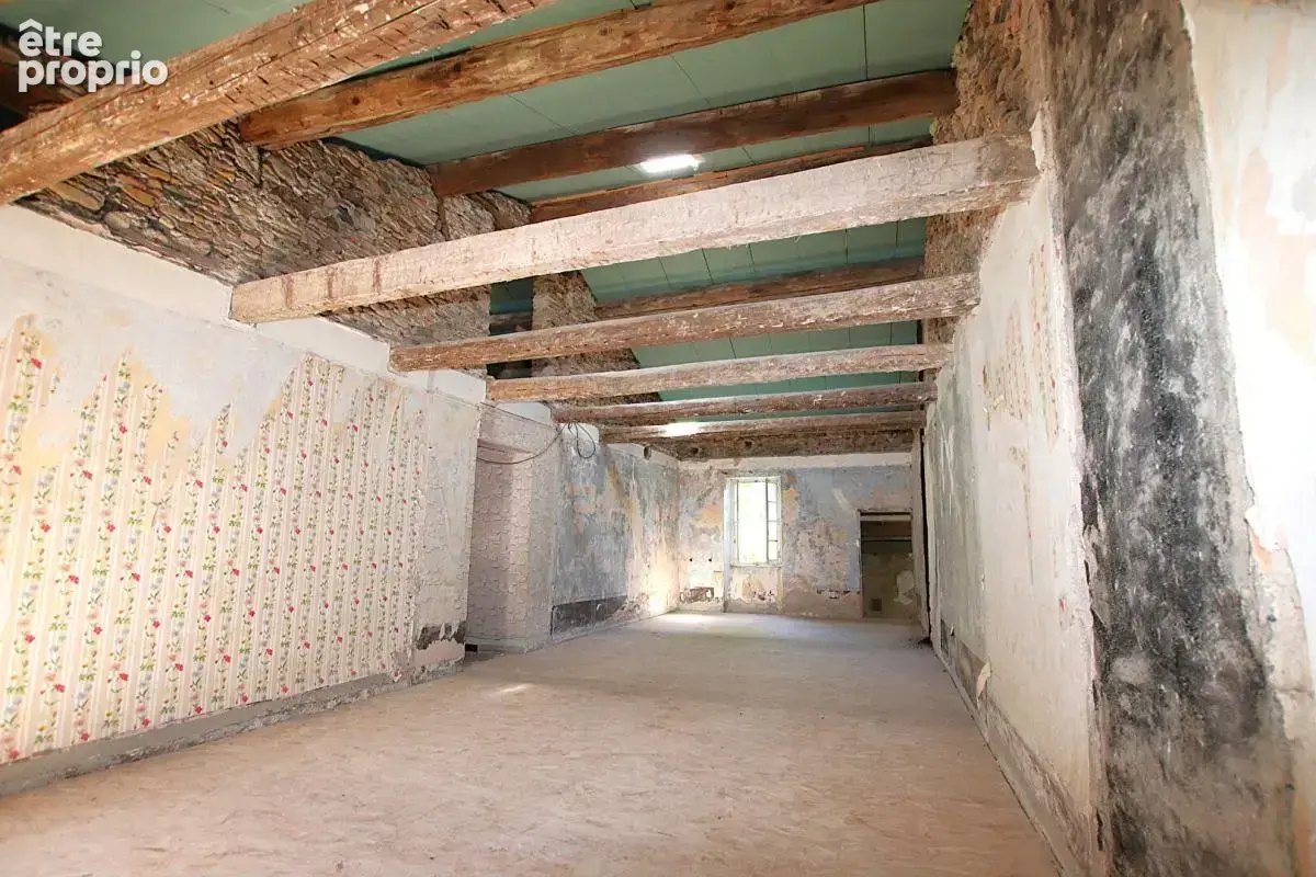 RARE - Demeure de caractère de 300 m² à rénover sur 5 385 m² de terrain - photo 7