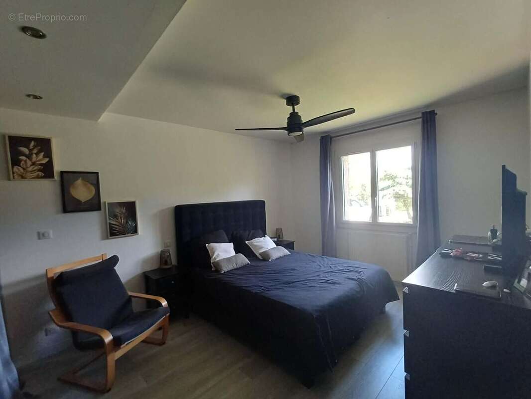 Maison 160 m² à Saint-Pierre-De-Lages  - photo 6