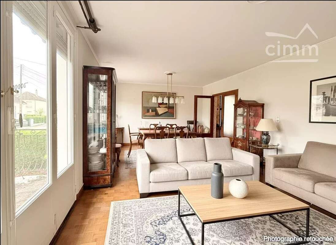 Maison à LA CHAUSSEE-SAINT-VICTOR