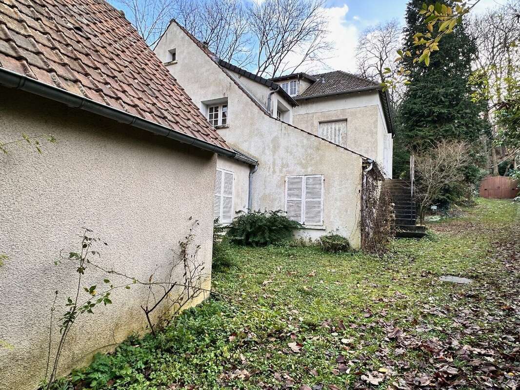 Maison à LES LOGES-EN-JOSAS