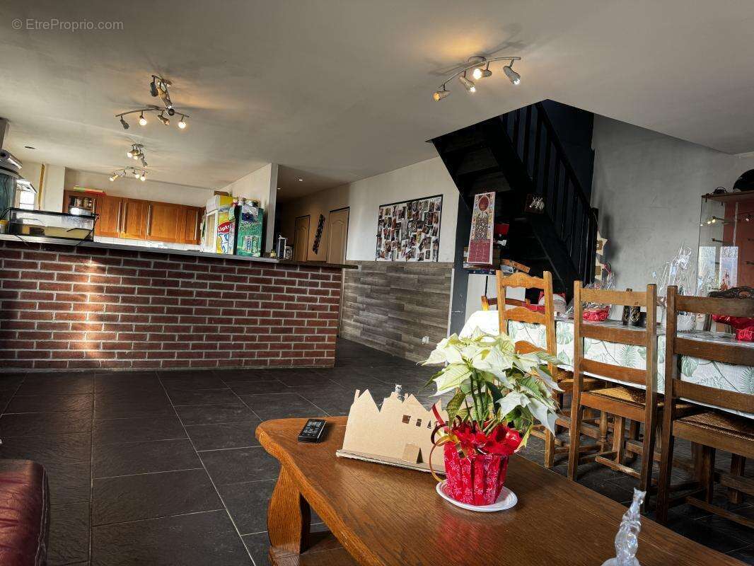 Maison à PETITE-FORET