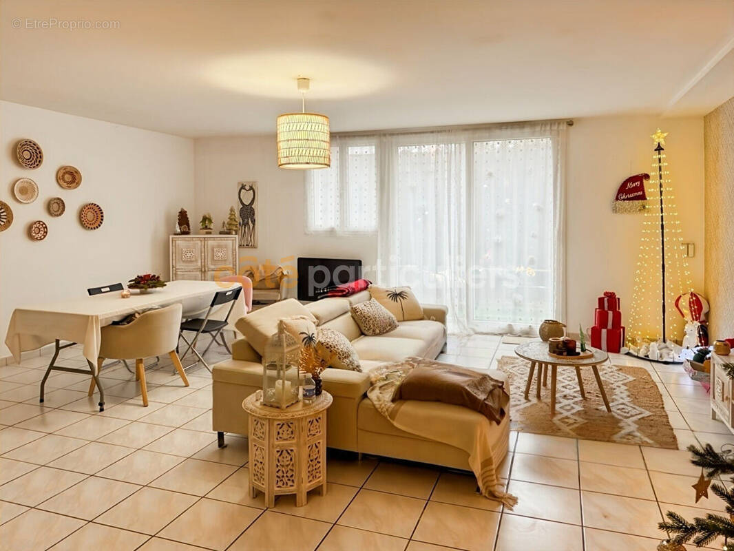 Appartement à BRIE-COMTE-ROBERT