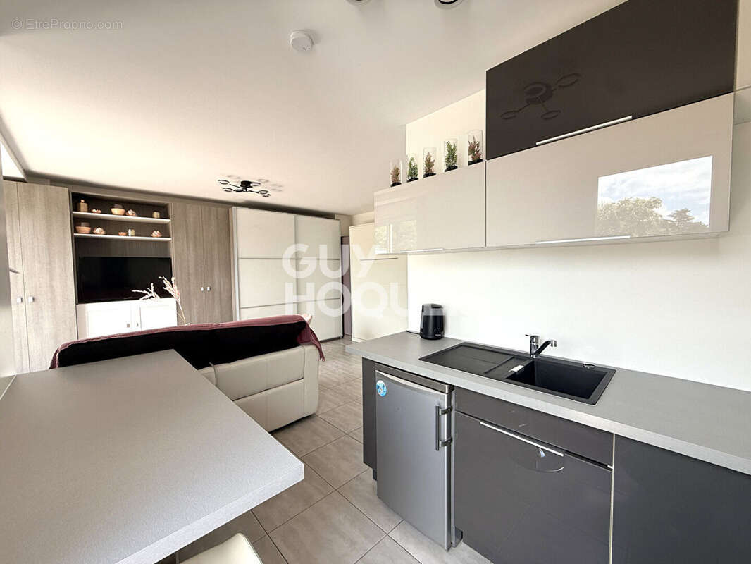 Appartement à SAINT-ANDEOL-LE-CHATEAU