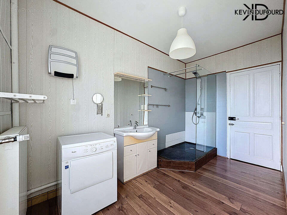 Appartement à PRIVAS