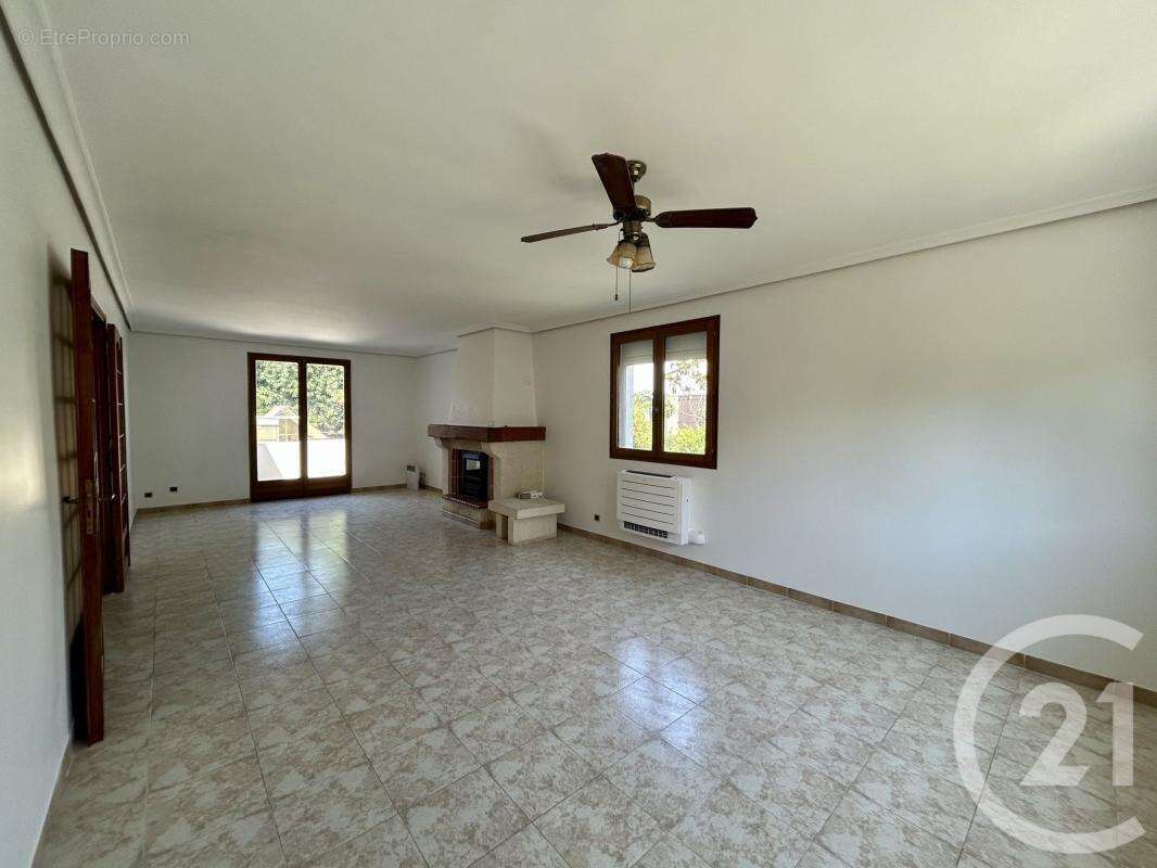Maison 165 m² à Lattes  - photo 4