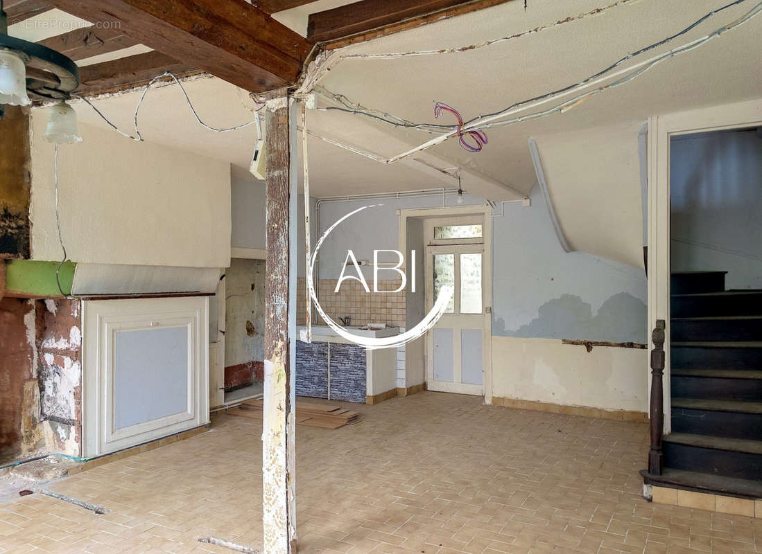 Maison à LIGNIERES-ORGERES