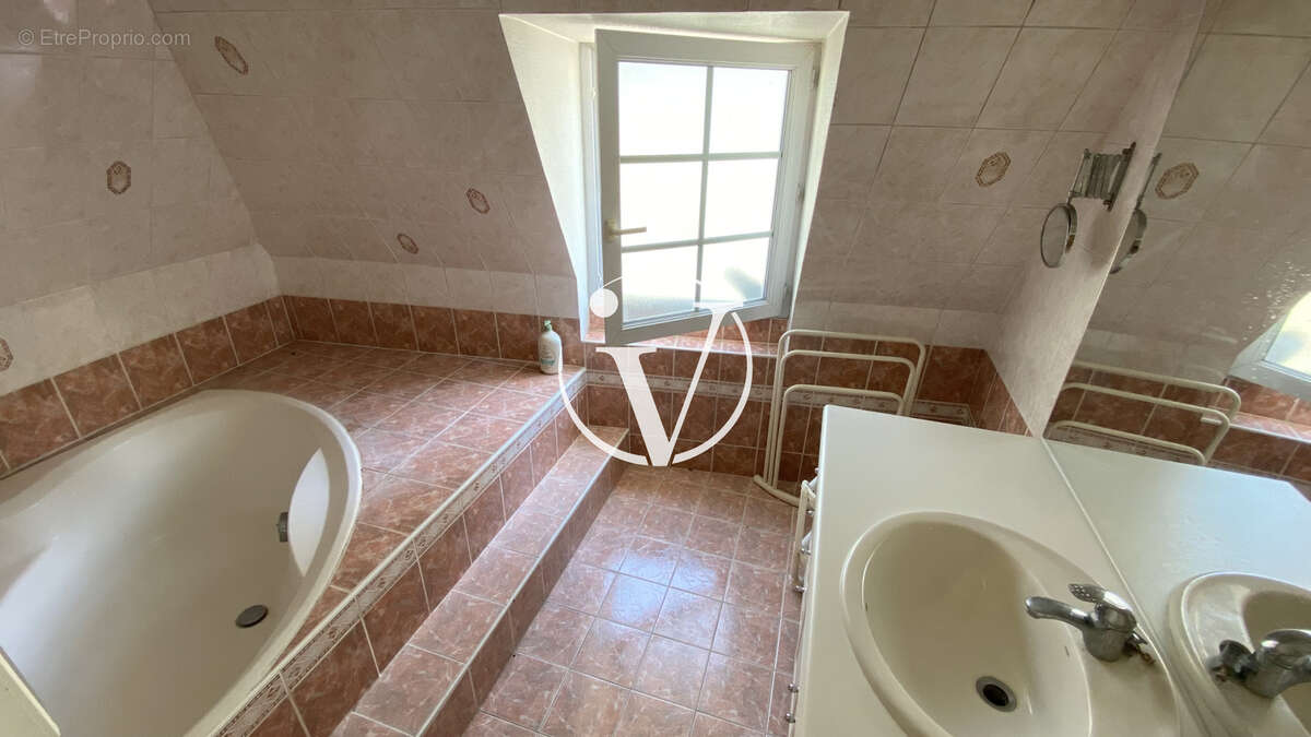 Maison de ville, hyper centre-ville de Vendôme - photo 11