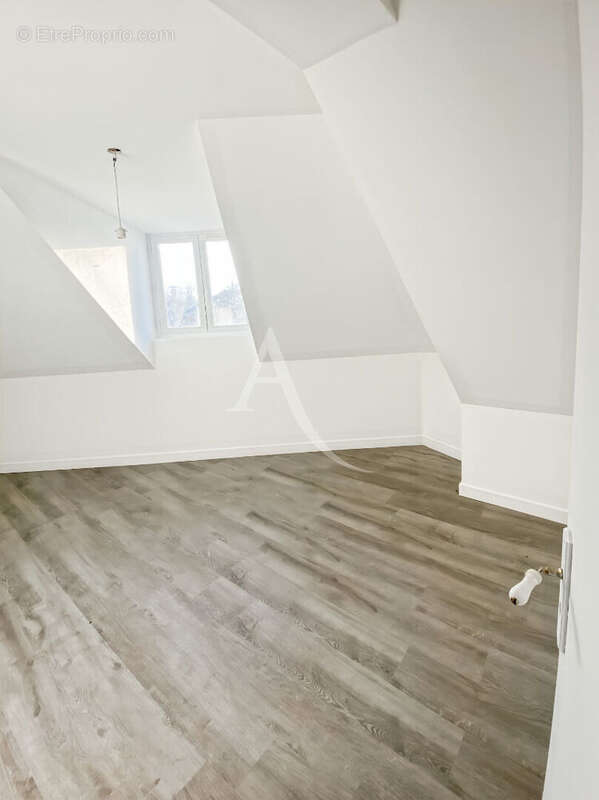 Appartement à SAINT-MICHEL-SUR-ORGE