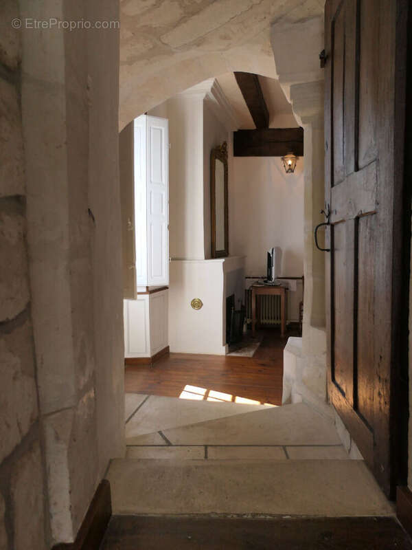 Propriété rare, destinée aux amoureux de belles demeures et de lieux de vie hors du commun ! - photo 6