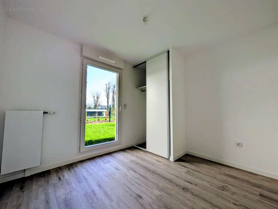 Appartement à LES CLAYES-SOUS-BOIS