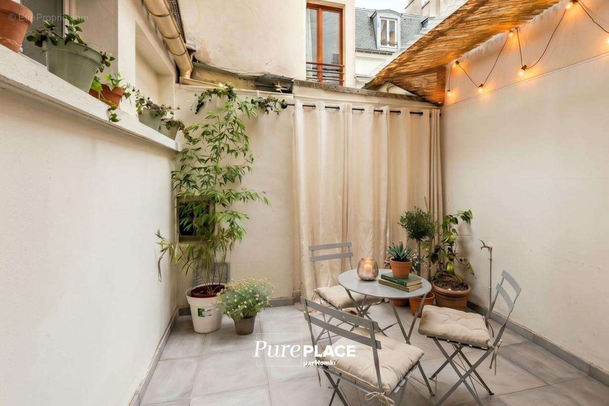 Appartement à PARIS-11E
