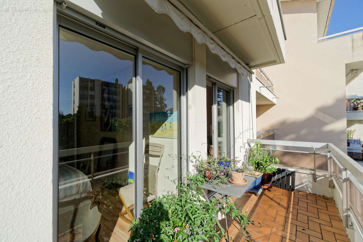 Appartement à BILLERE