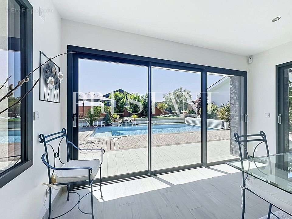 Maison 132 m² à Saint-Geours-De-Maremne  - photo 22