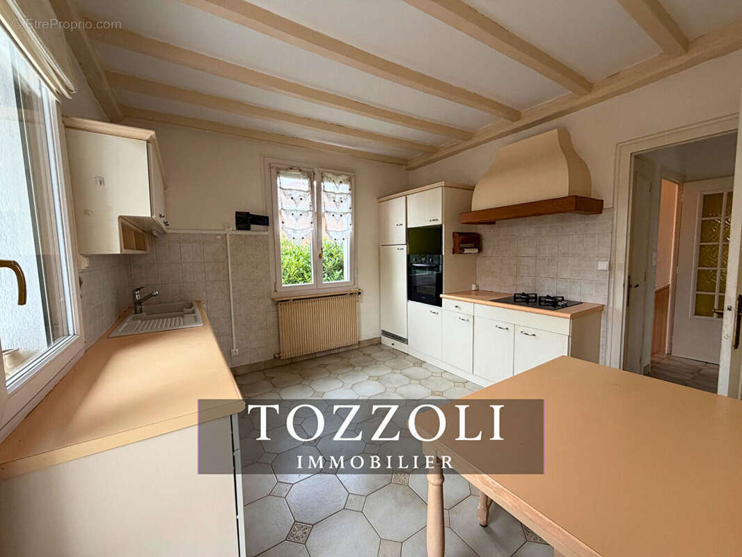 Maison à SAINT-QUENTIN-FALLAVIER