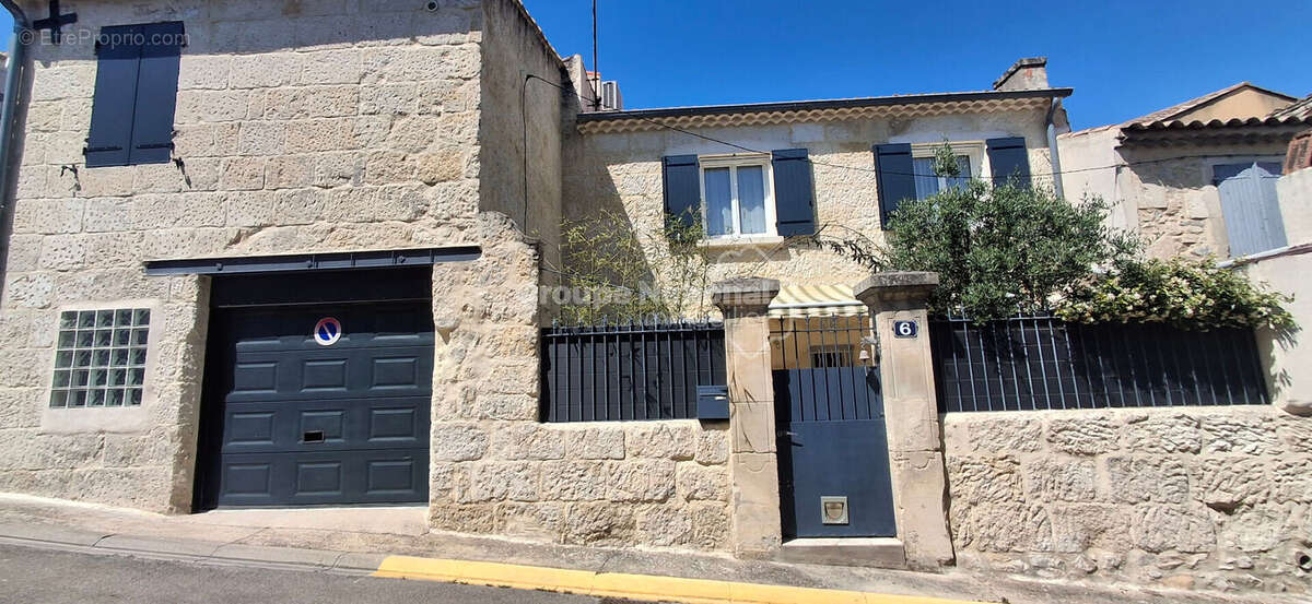 EXCLUSIVITE Maison de village garage et cour - photo 3
