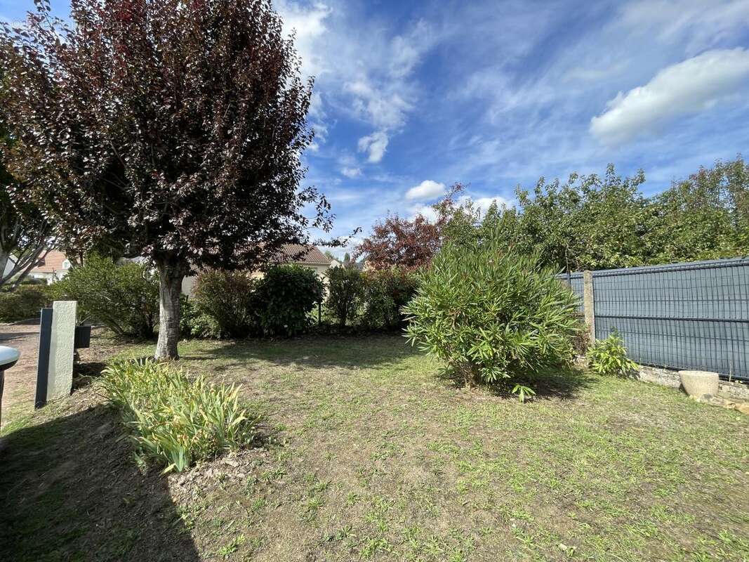 Maison 92 m² à Le Mans  - photo 3