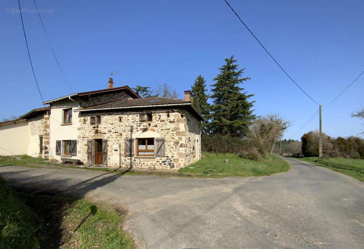 Maison à VAYRES