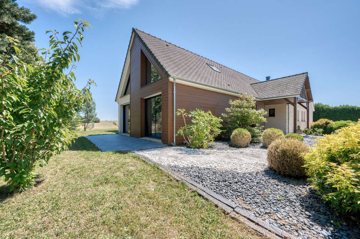 Maison à SAINT-GERMAIN-DE-LA-GRANGE