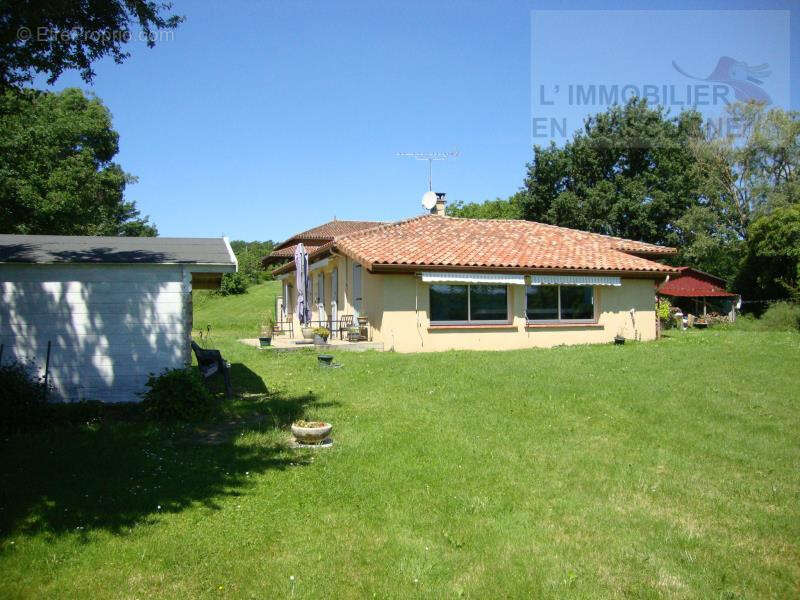 Maison à SEISSAN