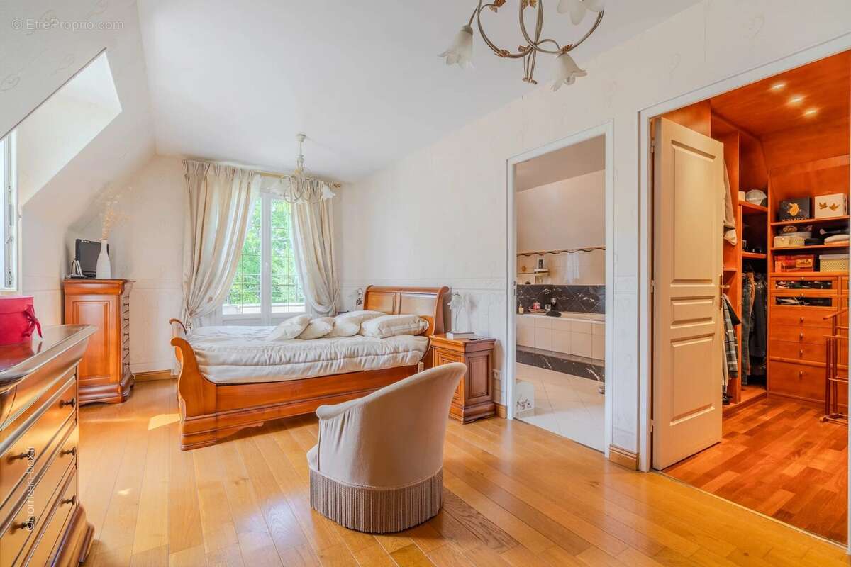 Maison à CHANTILLY