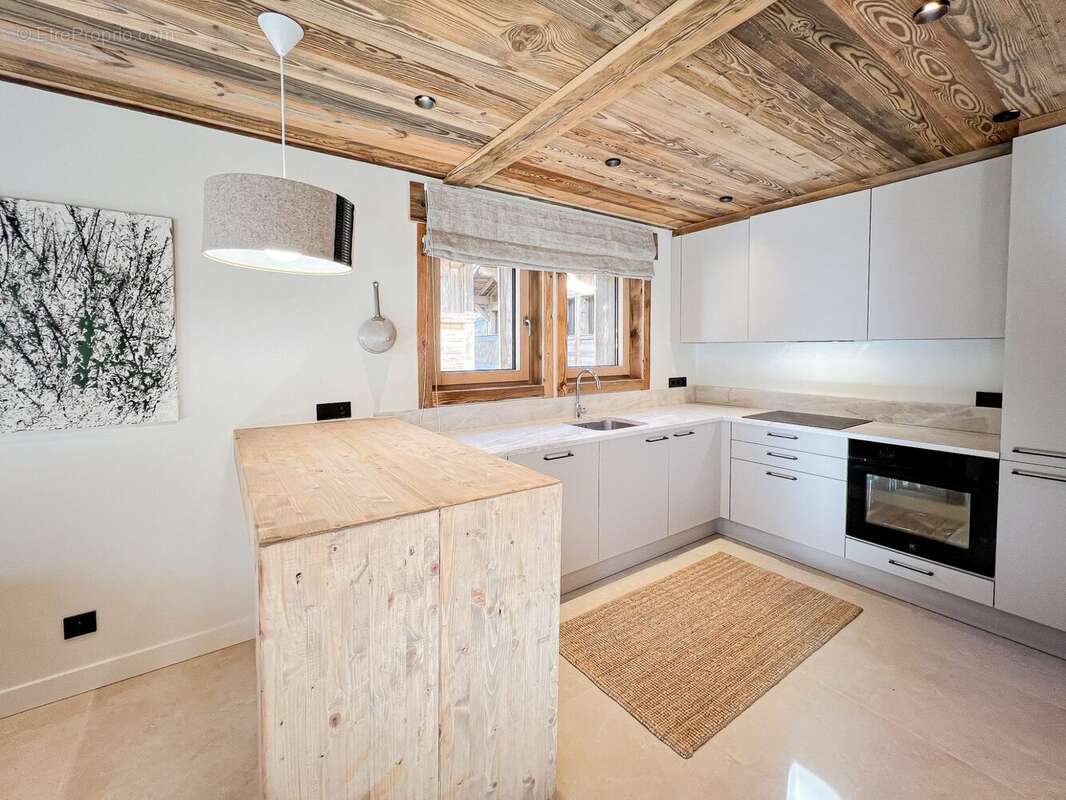 Maison à NOTRE-DAME-DE-BELLECOMBE