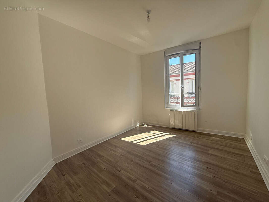 Appartement à SURESNES
