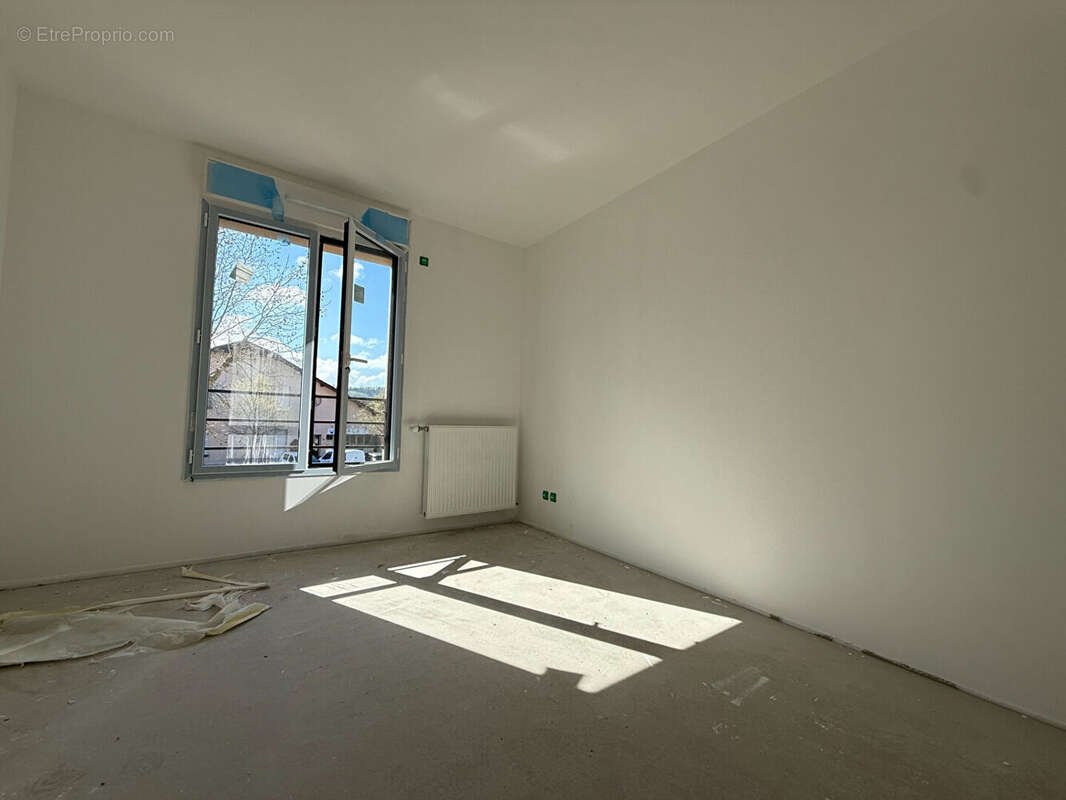 Appartement à BONNEFAMILLE
