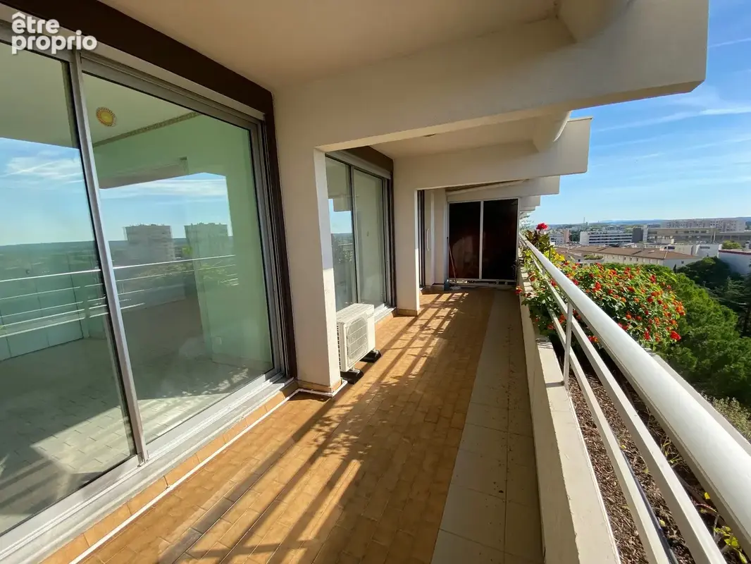 Appartement T2 avec terrasse 16m2 et garage - photo 2