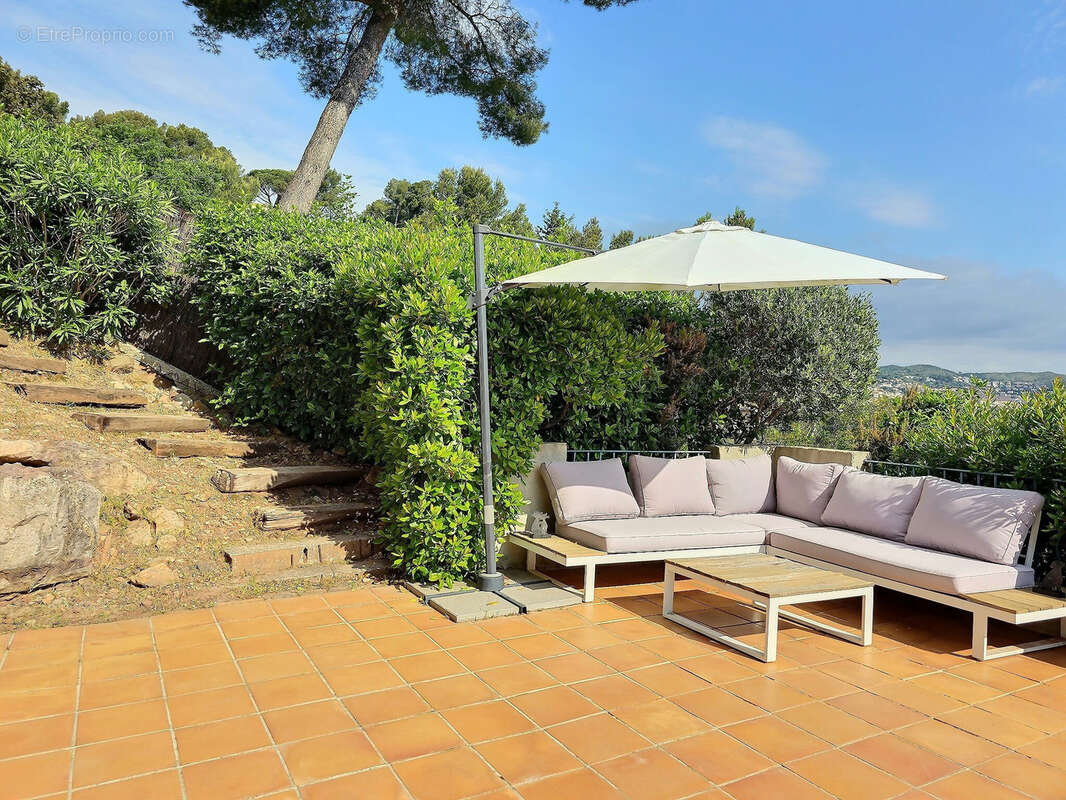 Maison à HYERES